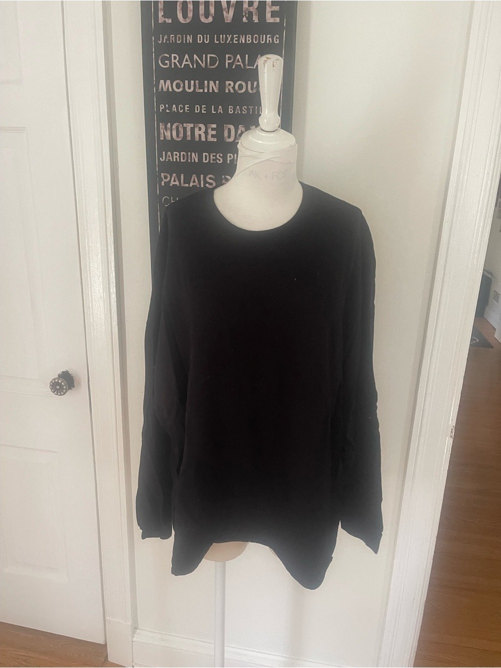 OAK+FORT Classic Black Crewneck